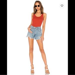 VINCE Scoop Neck Tank - Size M Color: Paprika in Excellent Like New condition!